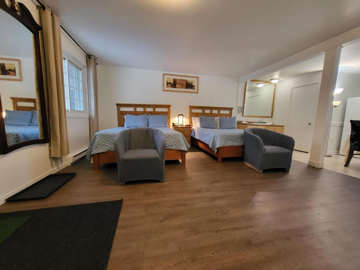 Motel Deblois Sainte-Anne-de-Beaupré Екстериор снимка