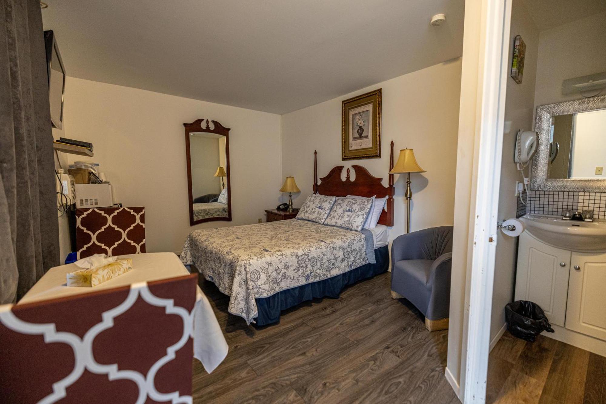 Motel Deblois Sainte-Anne-de-Beaupré Екстериор снимка