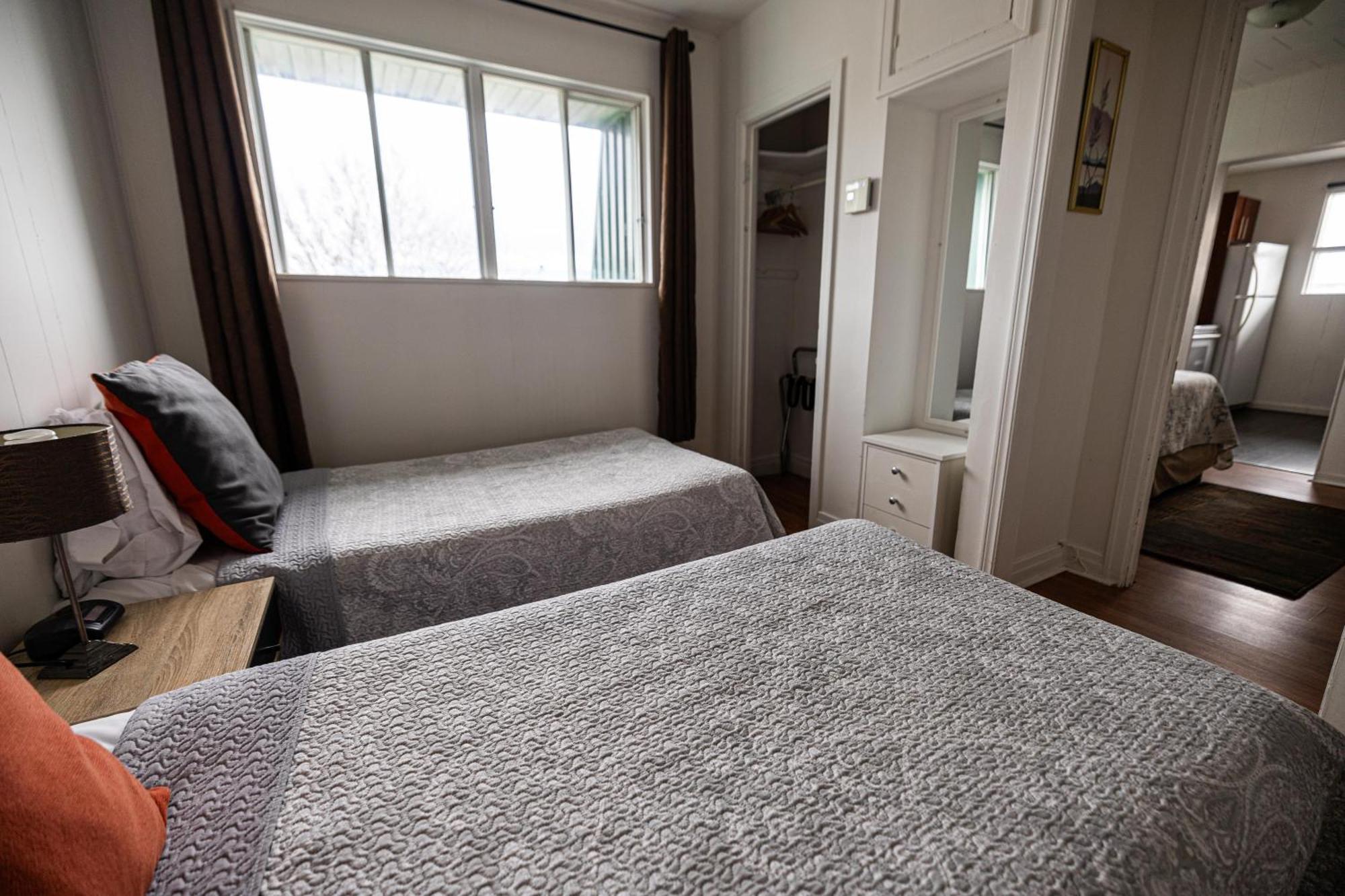 Motel Deblois Sainte-Anne-de-Beaupré Екстериор снимка