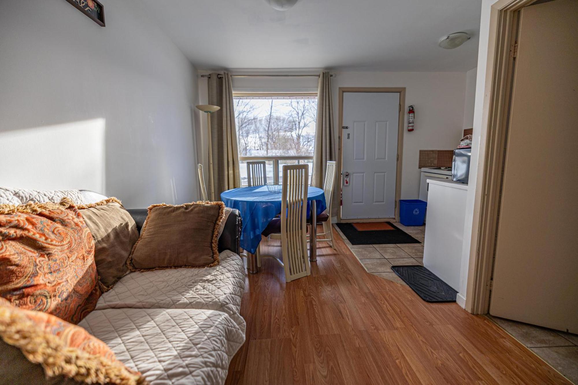 Motel Deblois Sainte-Anne-de-Beaupré Екстериор снимка