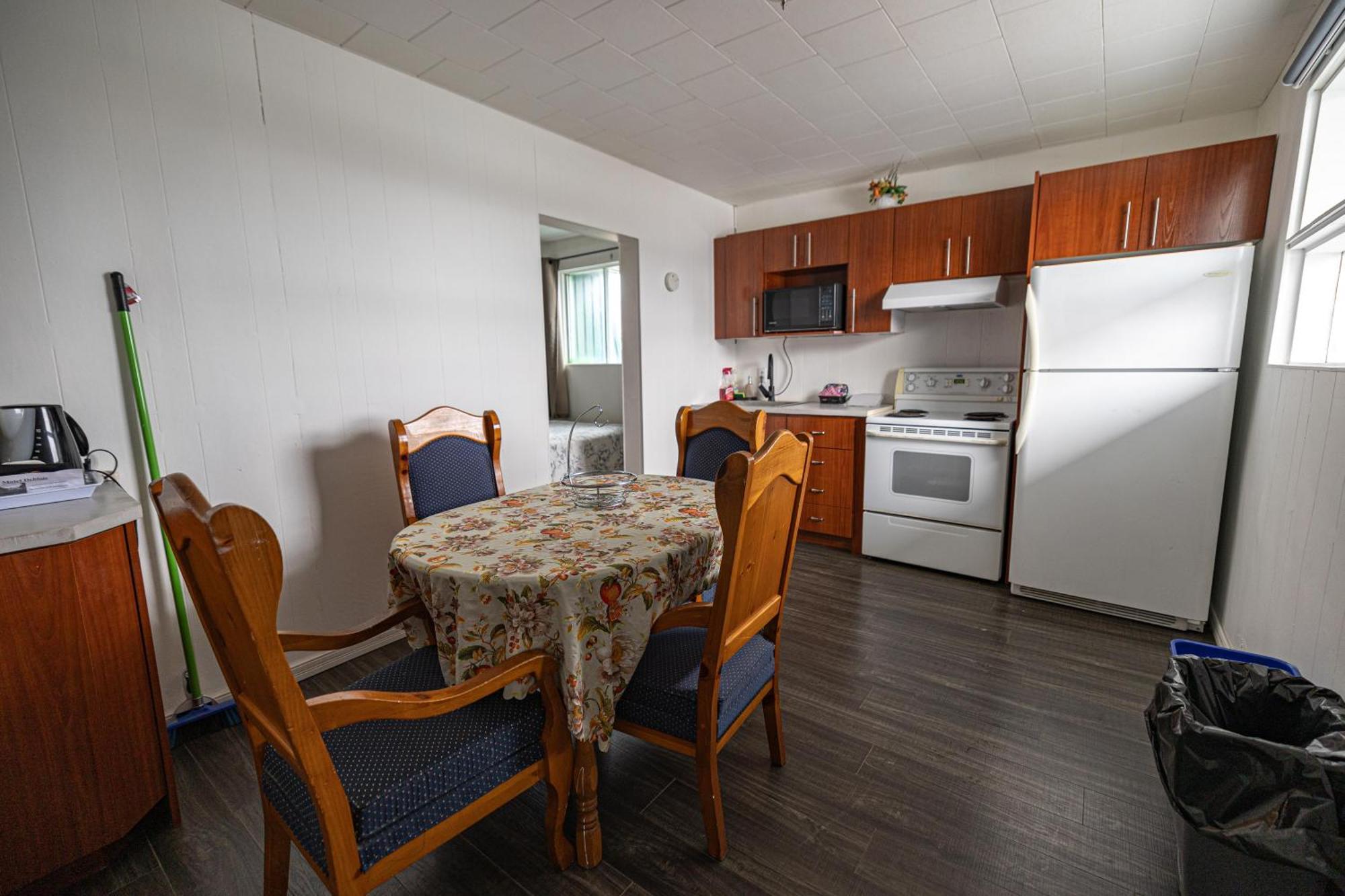 Motel Deblois Sainte-Anne-de-Beaupré Екстериор снимка