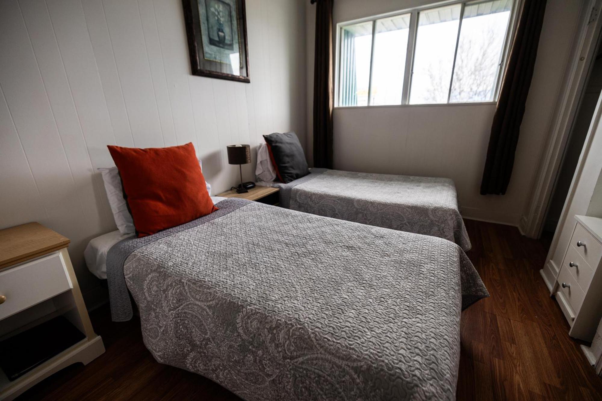 Motel Deblois Sainte-Anne-de-Beaupré Екстериор снимка